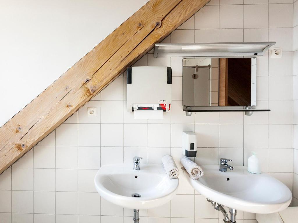Hostel Situla Novo Mesto Pokoj fotografie